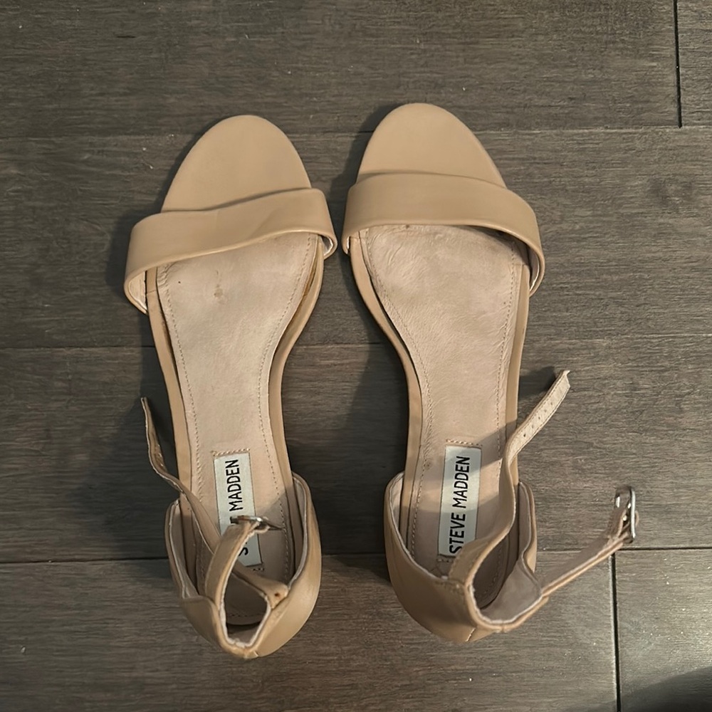 Steve Madden Tan Heels Minimalist Design